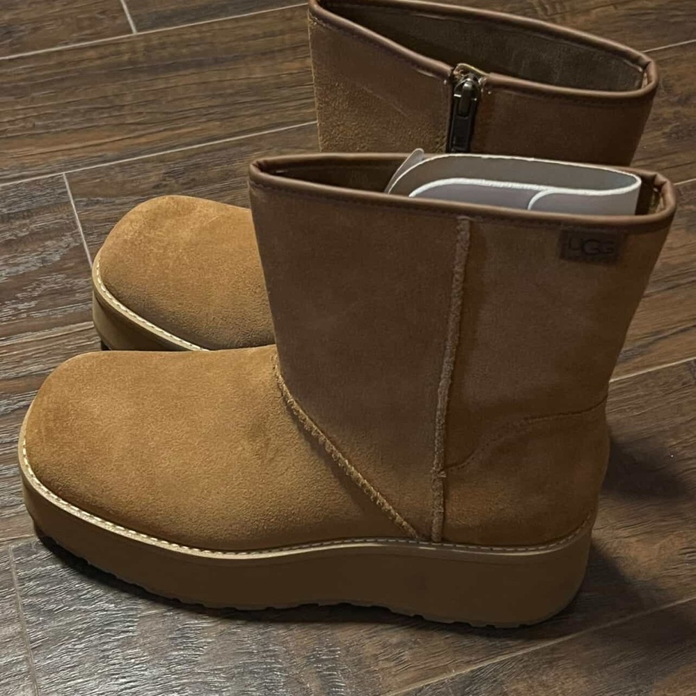 UGG Cityfunc Mid Boots - Classic Brown - Picture 6 of 6